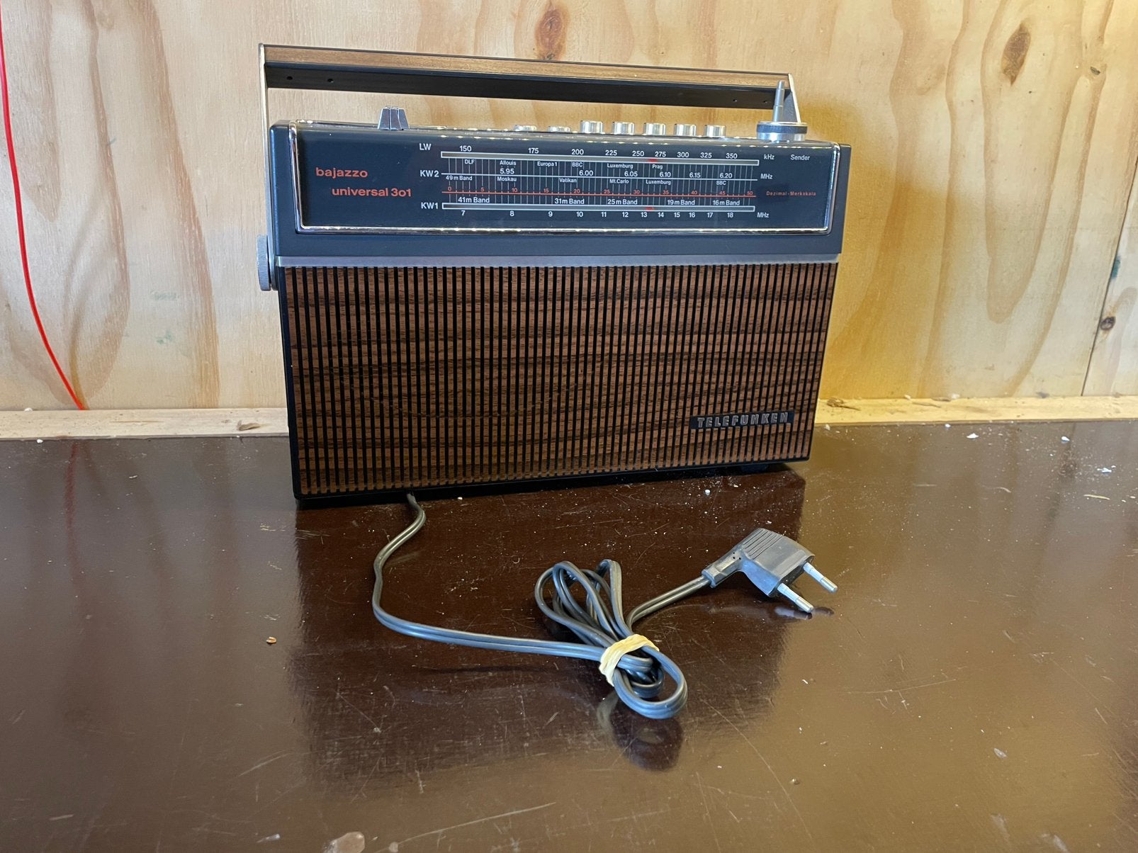 Telefunken Bajazzo rafio defect, Antiek en Kunst, Antiek | Tv's en Audio, Ophalen of Verzenden