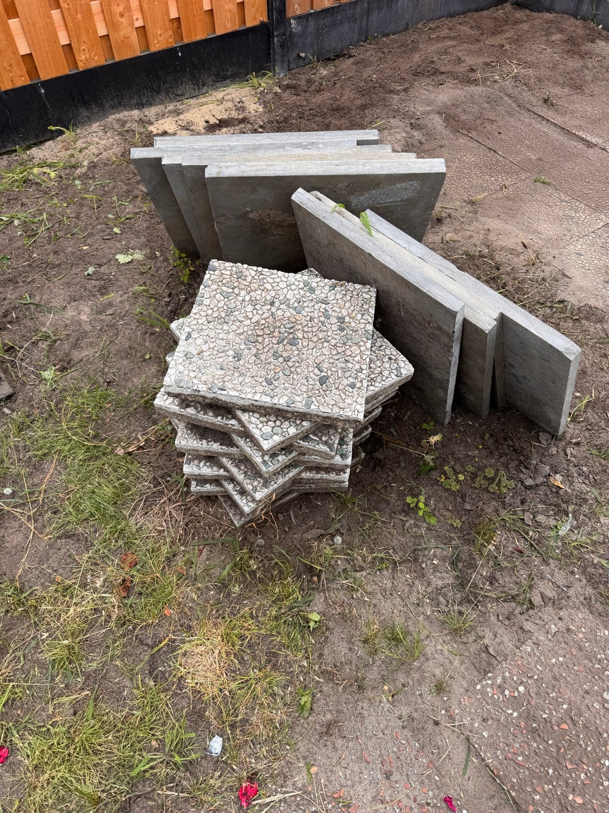 Gratis tuintegels en grond – zelf ophalen, Ophalen, Overige materialen, Gebruikt, Overige typen