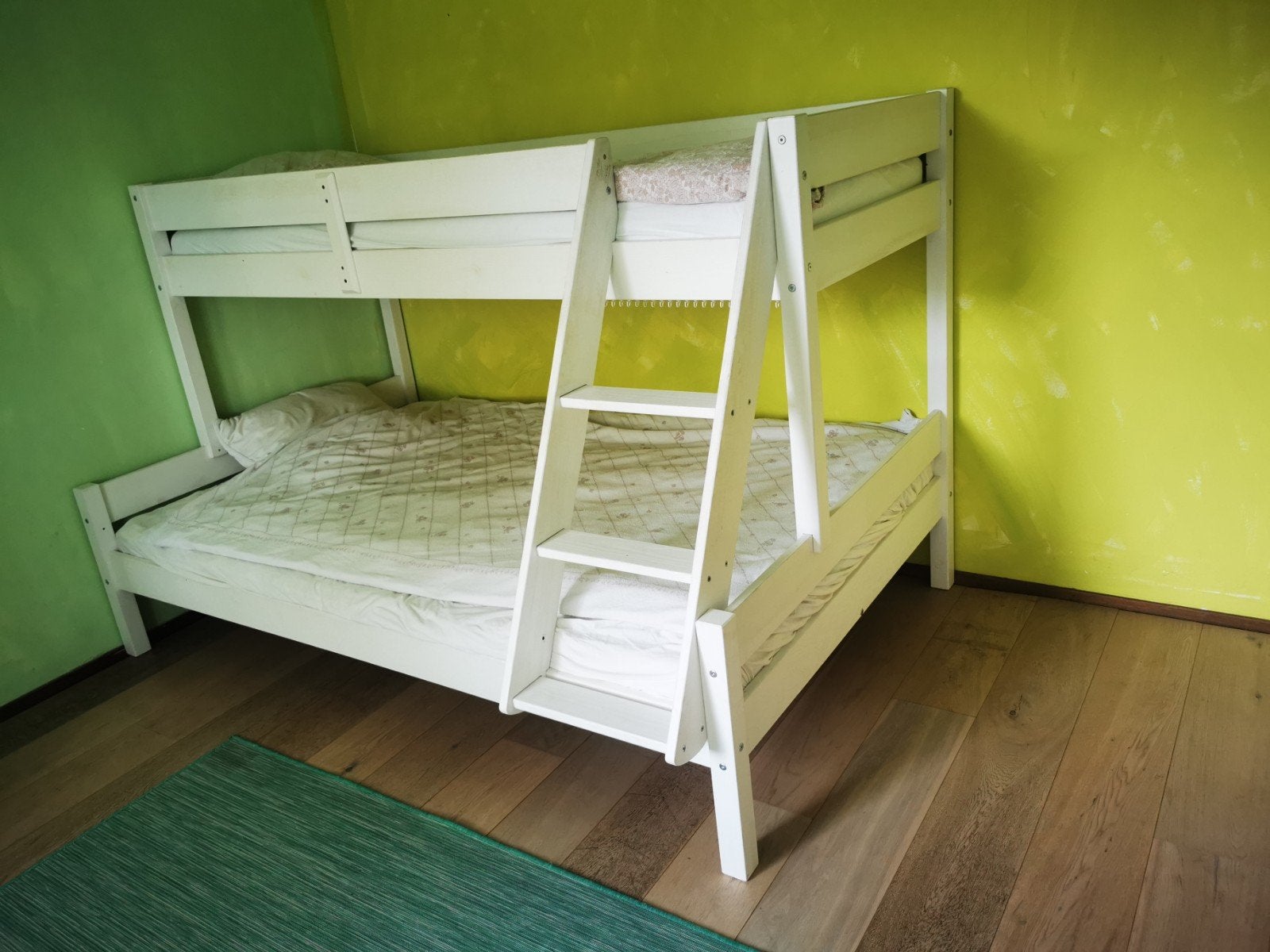 Stevig wit 3 persoons stapelbed met ladder, Ophalen, Gebruikt, 160 tot 180 cm, Tweepersoons