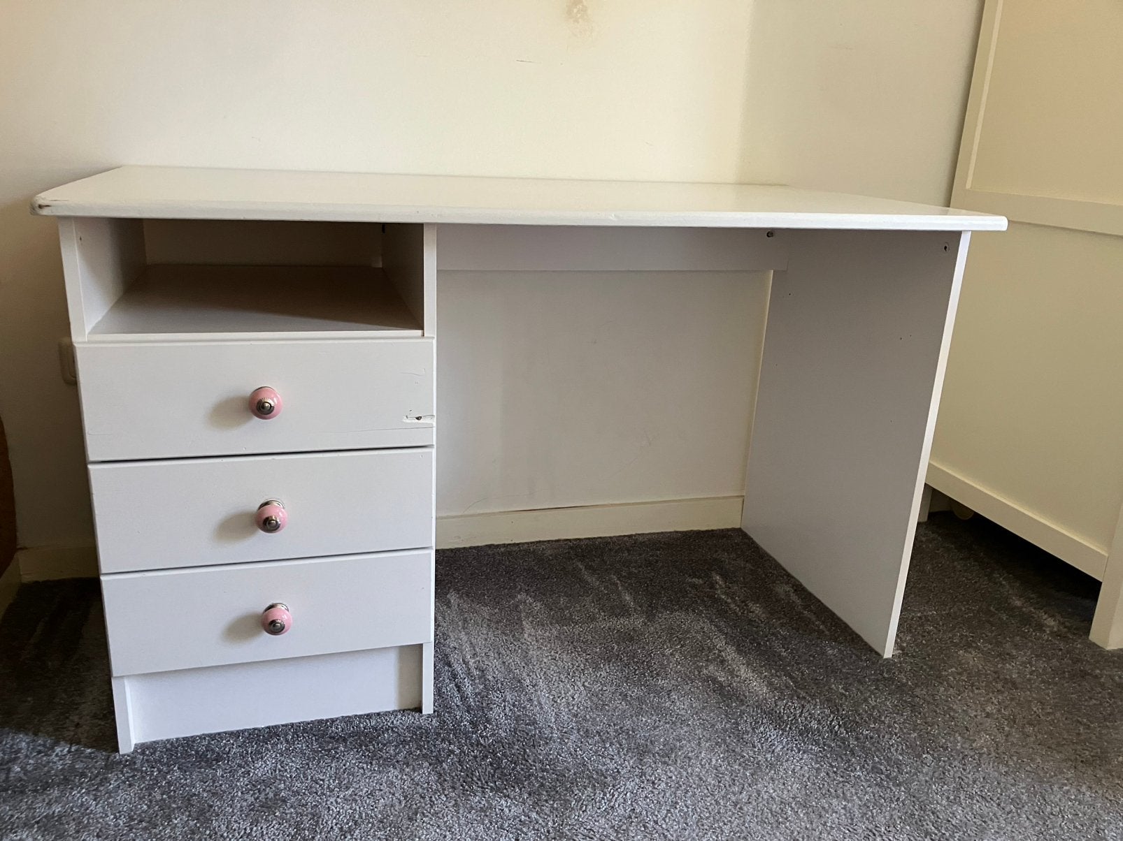 Bueau met 3 lades van grenenhout, Ophalen, Met lades, Gebruikt, 120 cm