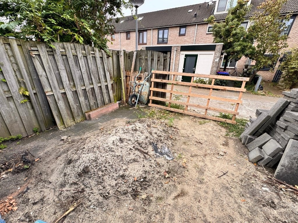 Klusser gezocht voor tuin tegels aanleggen, Doe-het-zelf en Verbouw, Ophalen of Verzenden, Gebruikt