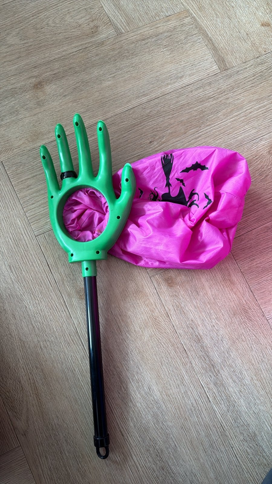Halloween snoepverzamelaar - Griezelige hand met zak, Ophalen, Gebruikt, Feestartikel, Halloween of Griezel