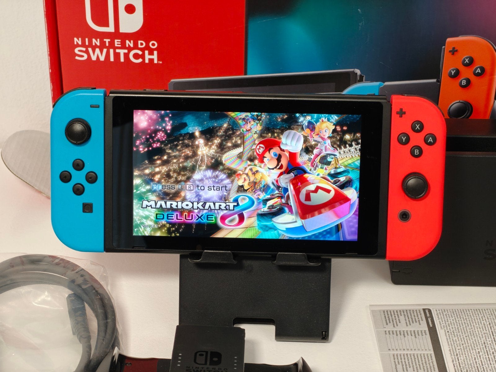 Nintendo Switch met Mario Kart 8 Deluxe, Met games, Nintendo switch, Met 2 controllers, Ophalen of Verzenden
