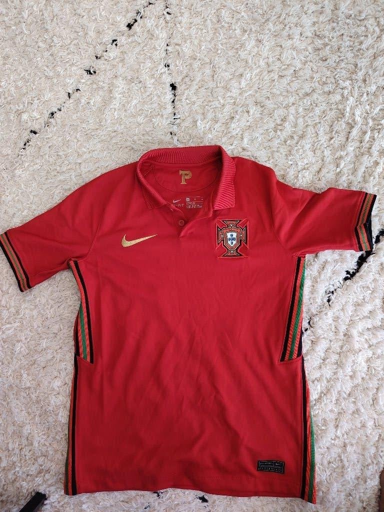 Voetbal poloshirt Portugal rood Nike dry fit kids, Maat M, Ophalen of Verzenden, Zo goed als nieuw, Shirt