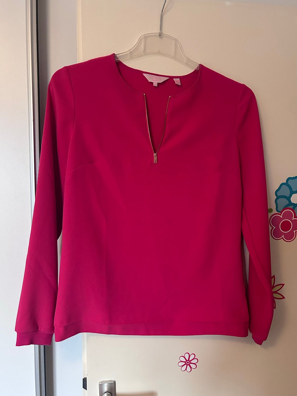 Ted Baker fuchsia roze blouse met rits - maat 2 (S), Kleding | Dames, T-shirts, Ophalen of Verzenden, Zo goed als nieuw, Lange mouw