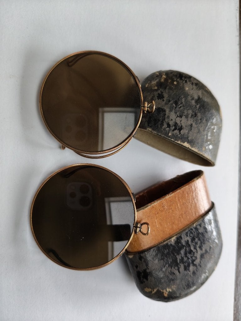 Zonneclip / pince-nez zonnebril (periode 1890-1920), Sieraden, Tassen en Uiterlijk, Ophalen of Verzenden, Gebruikt, Overige merken