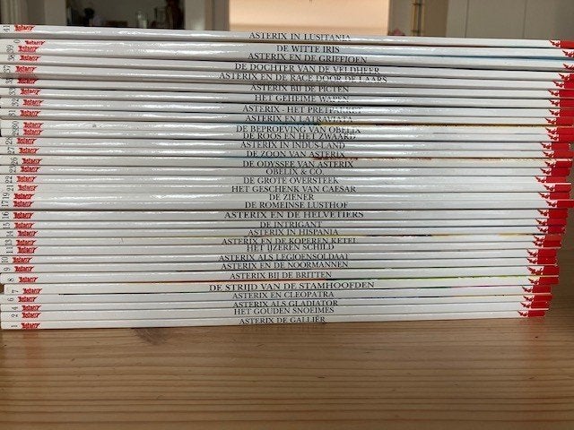 Astrix - stripboeken (32x), Ophalen, Diverse auteurs, Zo goed als nieuw, Meerdere stripboeken