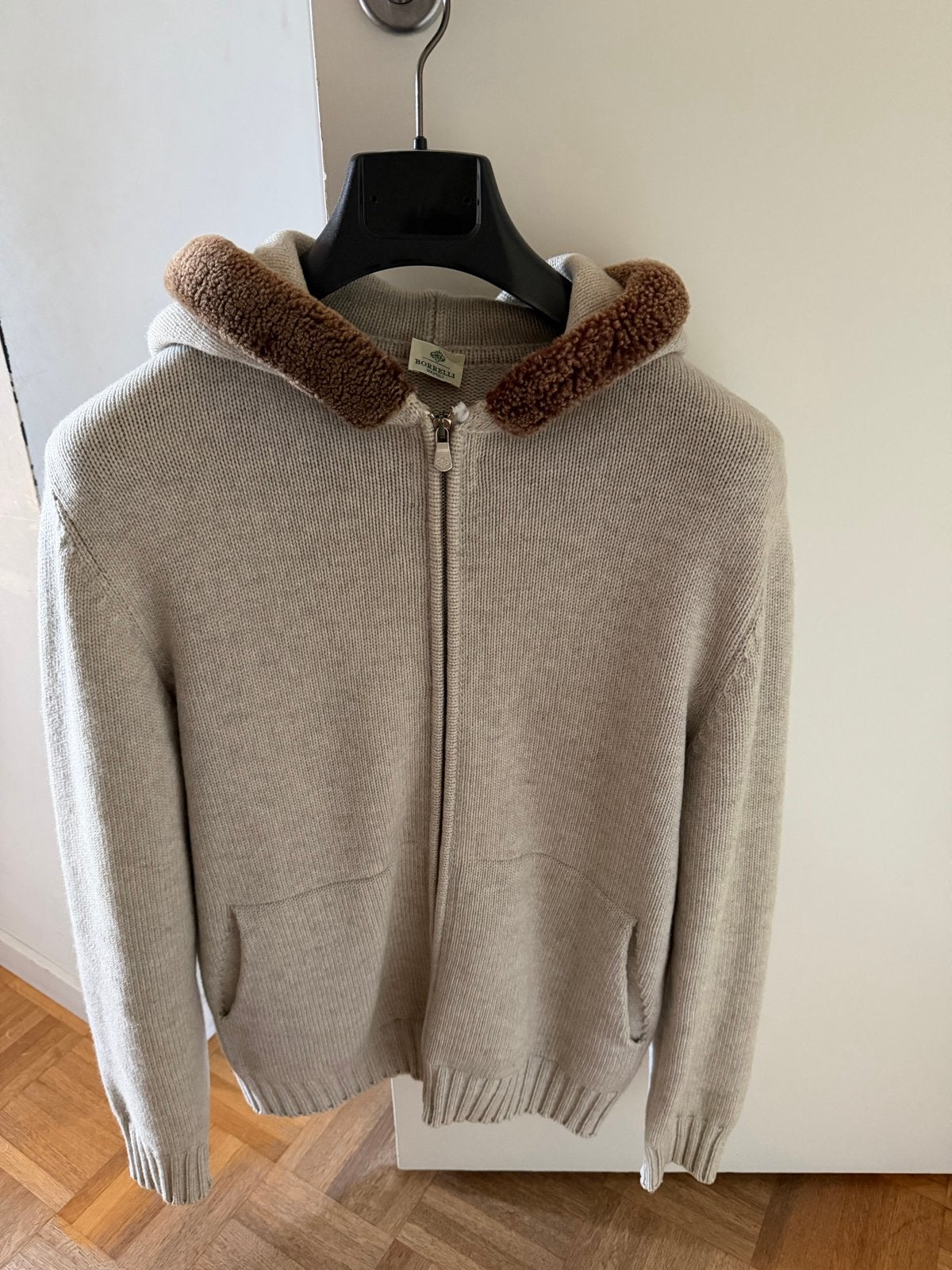 Luigi Borrelli Cashmere vest met bond, Maat 48/50, Ophalen of Verzenden, Gedragen, Maat 48/50 (M), Beige