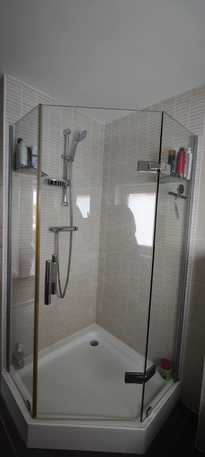 Vijfhoek douchecabine 100x100 cm – 10 mm glas + 2 schapjes, Ophalen, Gebruikt, Met douche