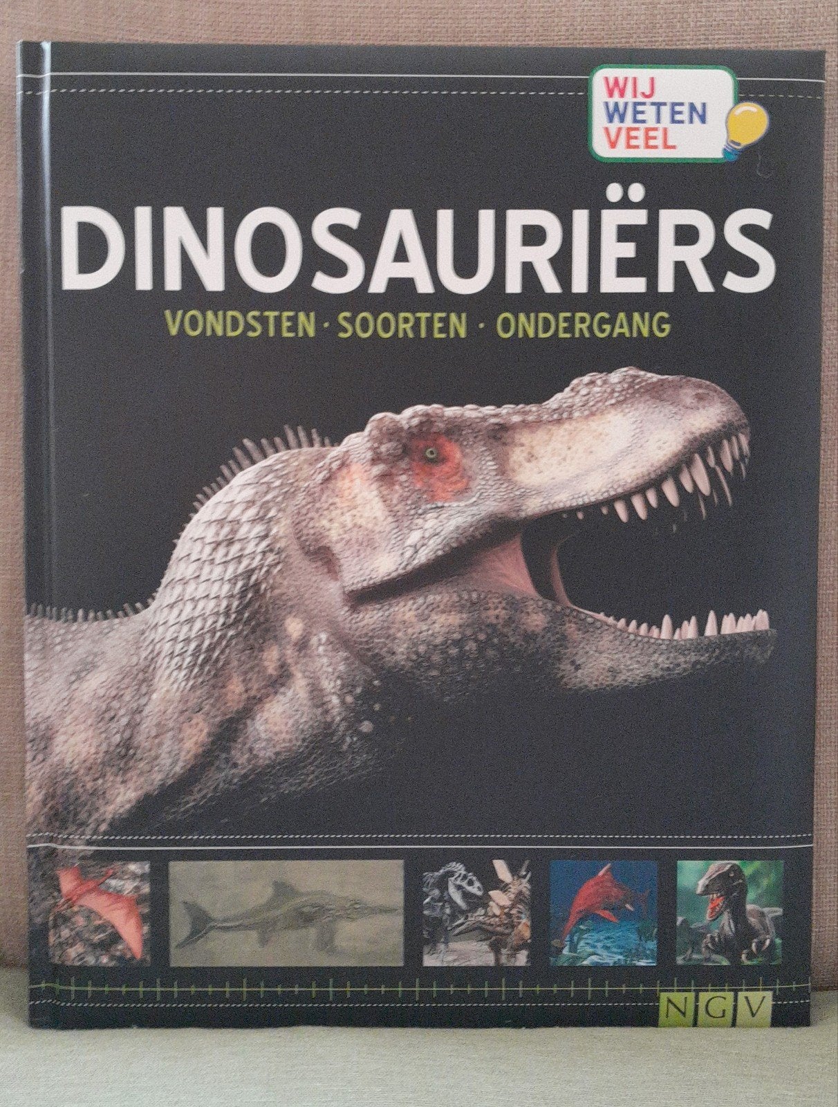 Boek over dinosaurussen ZGAN, Boeken, Encyclopedieën, Ophalen of Verzenden, Zo goed als nieuw, Dieren, Los deel