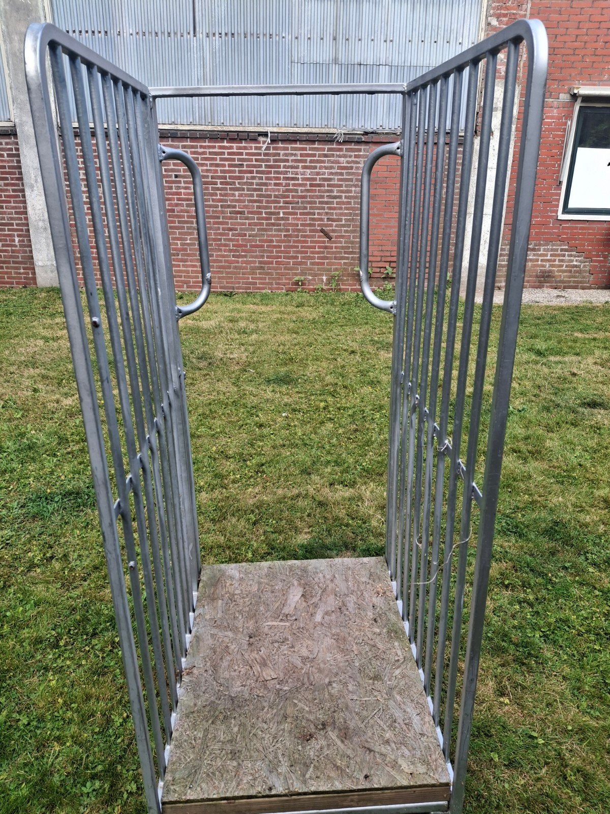 2 heks rolcontainer met voetremsysteem, 100 liter of meer, Ophalen, Gebruikt, Transportkar