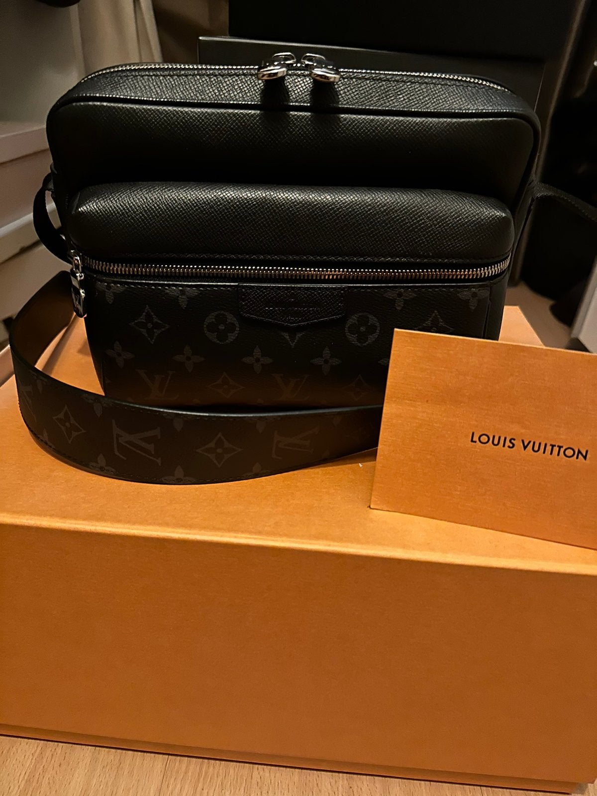 Louis Vuitton Messenger Bag, Ophalen of Verzenden, Zo goed als nieuw, Zwart