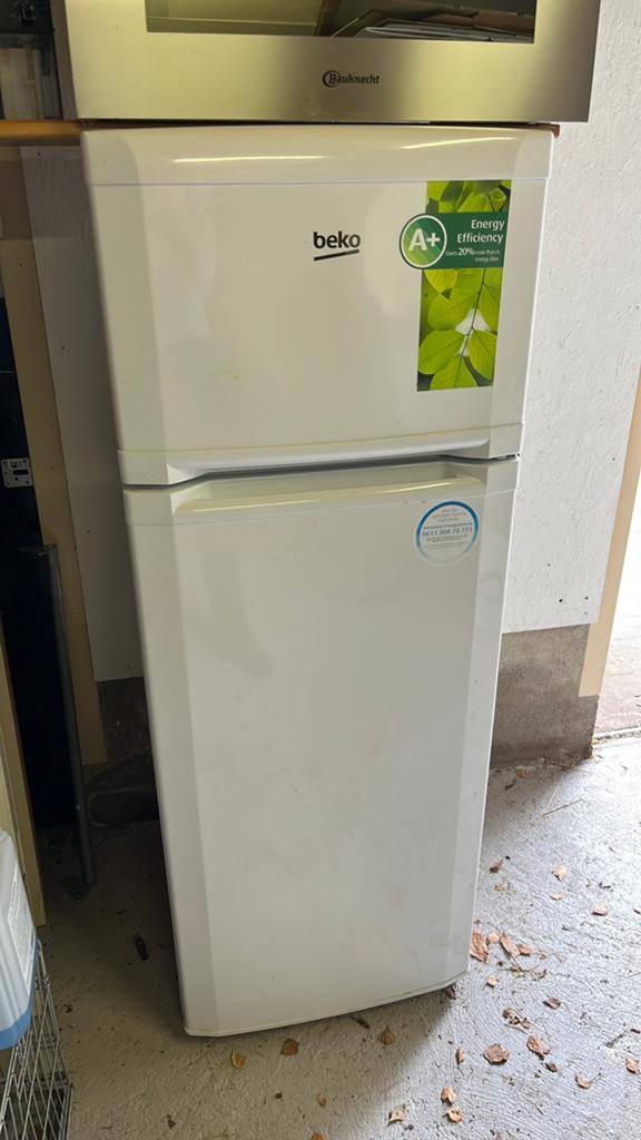Beko koelkast, ijskast, apart vriesvak, Witgoed en Apparatuur, Koelkasten en IJskasten, Ophalen, 200 liter of meer, Met aparte vriezer
