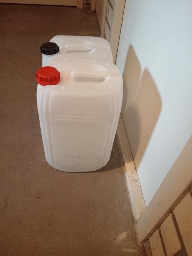2x  Jerrykan 20liter 10,50 euro is transperant (Natural), Ophalen of Verzenden, Nieuw