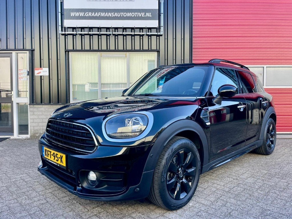 Mini Countryman F60 maar 68.000km Navigatie 1 jaar garantie, Voorwielaandrijving, Dealer onderhouden, Stof, Countryman