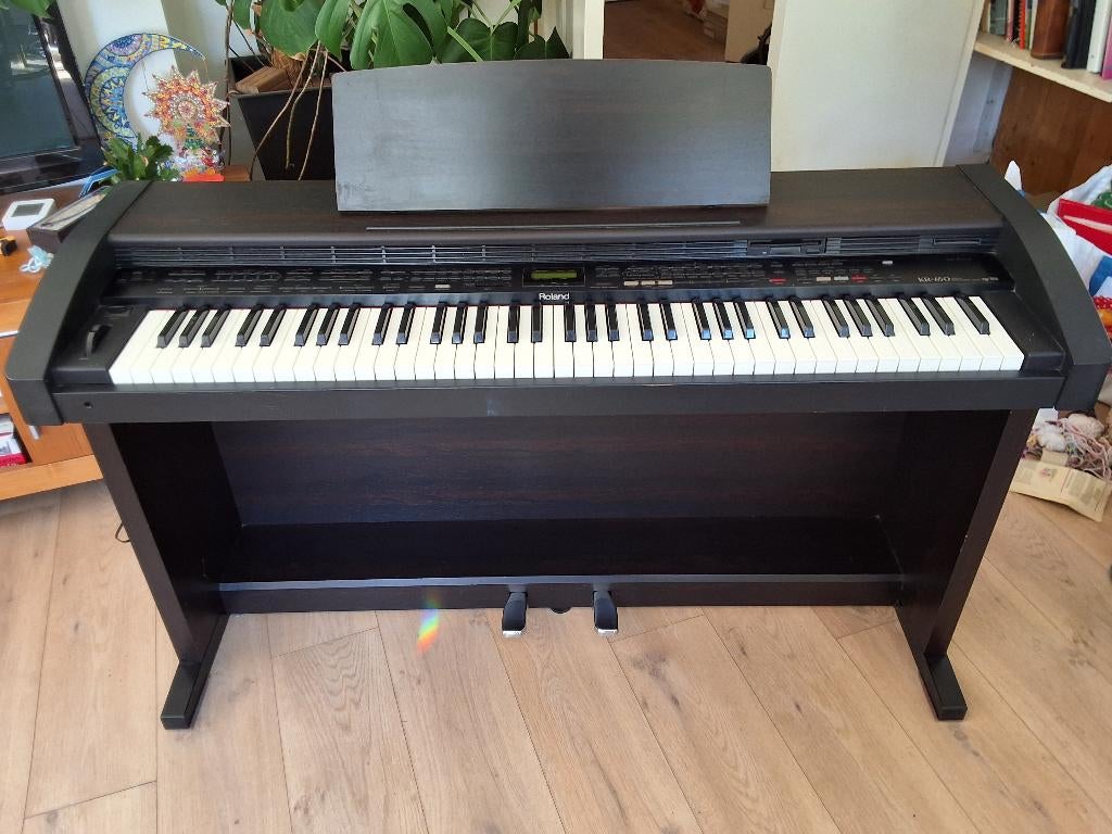 Roland kr650 intelligent piano, Muziek en Instrumenten, Piano's, Ophalen, Gebruikt, Bruin