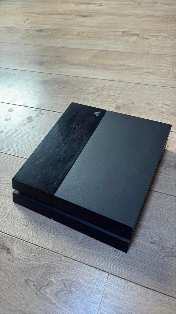 Ps4, Spelcomputers en Games, Spelcomputers | Sony PlayStation 4, Ophalen of Verzenden, Zo goed als nieuw, Met 1 controller, Slim