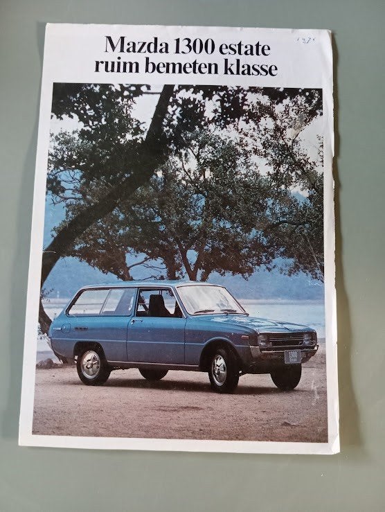 Mazda 1300 Estate 1976 4 pag., Verzenden, Zo goed als nieuw, Mazda