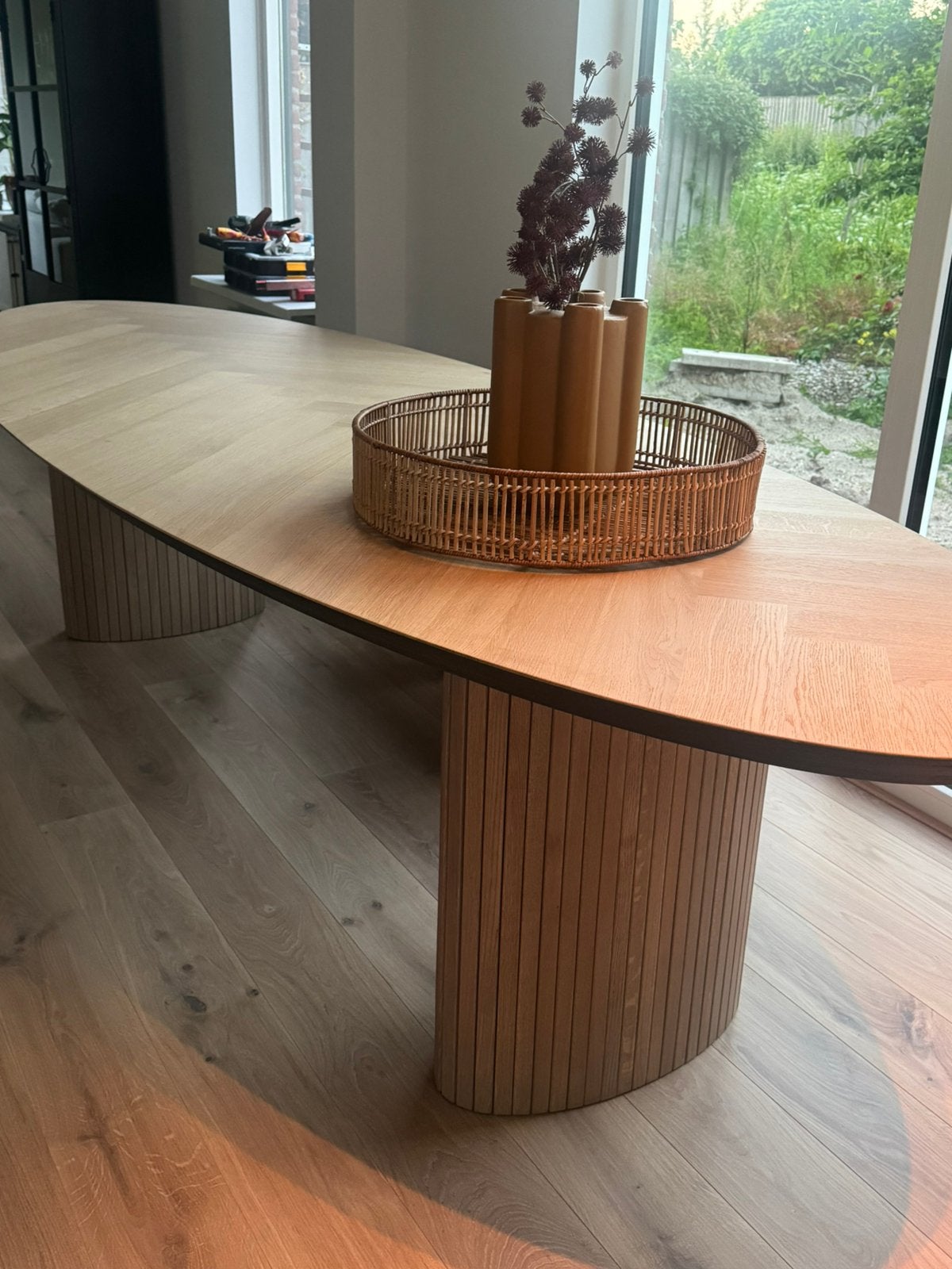 Massief Eikenhouten Eettafel 320 x 110 cm | Nieuwprijs €3000, Ophalen, 100 tot 150 cm, Eikenhout, 200 cm of meer