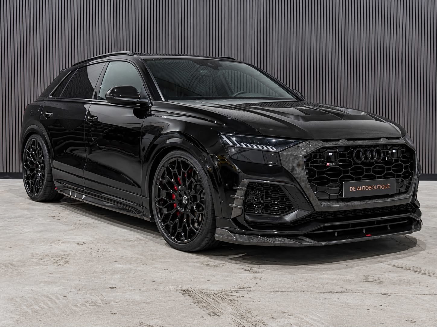 Audi RS Q8 4.0 TFSI RSQ8 Quattro / Urban Carbon / Akrapovic, Auto's, Dealer onderhouden, Gebruikt, 600 pk, Zwart