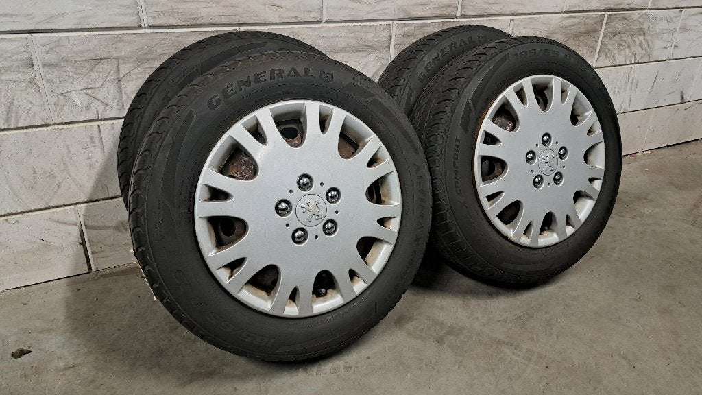 Zomerbanden Bipper Qubo Fiorino 185/65/15, Gebruikt, 15 inch, Banden en Velgen, Personenwagen