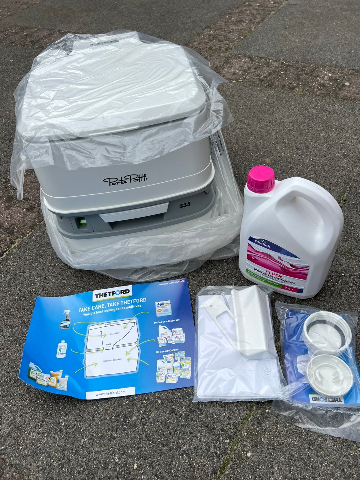 Nieuw! Porta Potti 335 + nieuwe Flush Spoelwatertoevoeging, Caravans en Kamperen, Ophalen of Verzenden, Nieuw