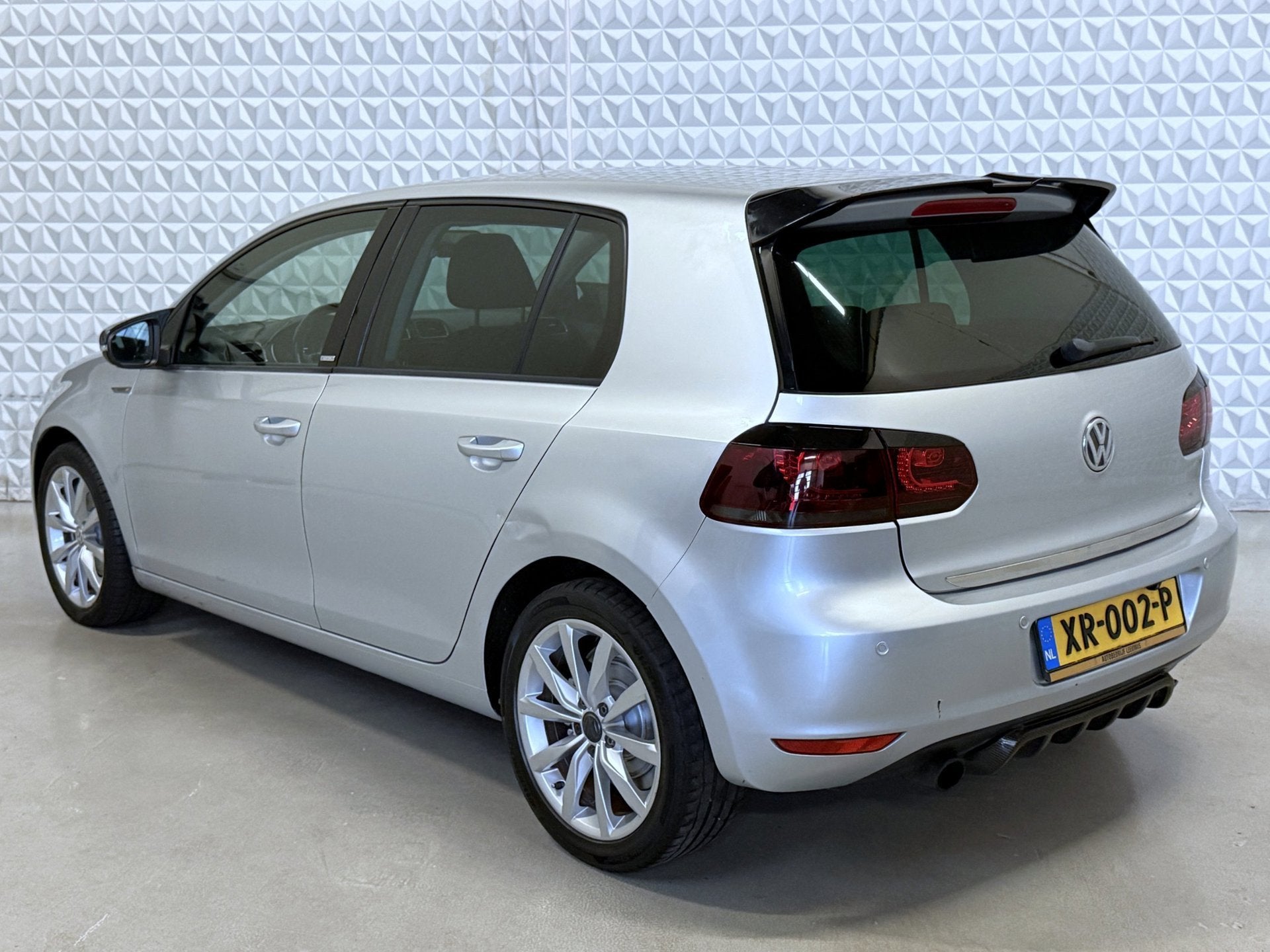 Volkswagen Golf 1.2 TSI Trendline BlueMotion / SPORT STYLE (, Voorwielaandrijving, Euro 5, Stof, Gebruikt