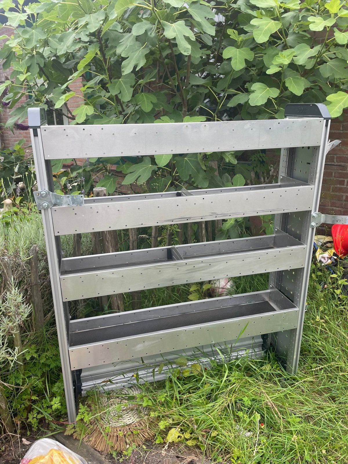 Bedrijfswagen kast Bott, Ophalen