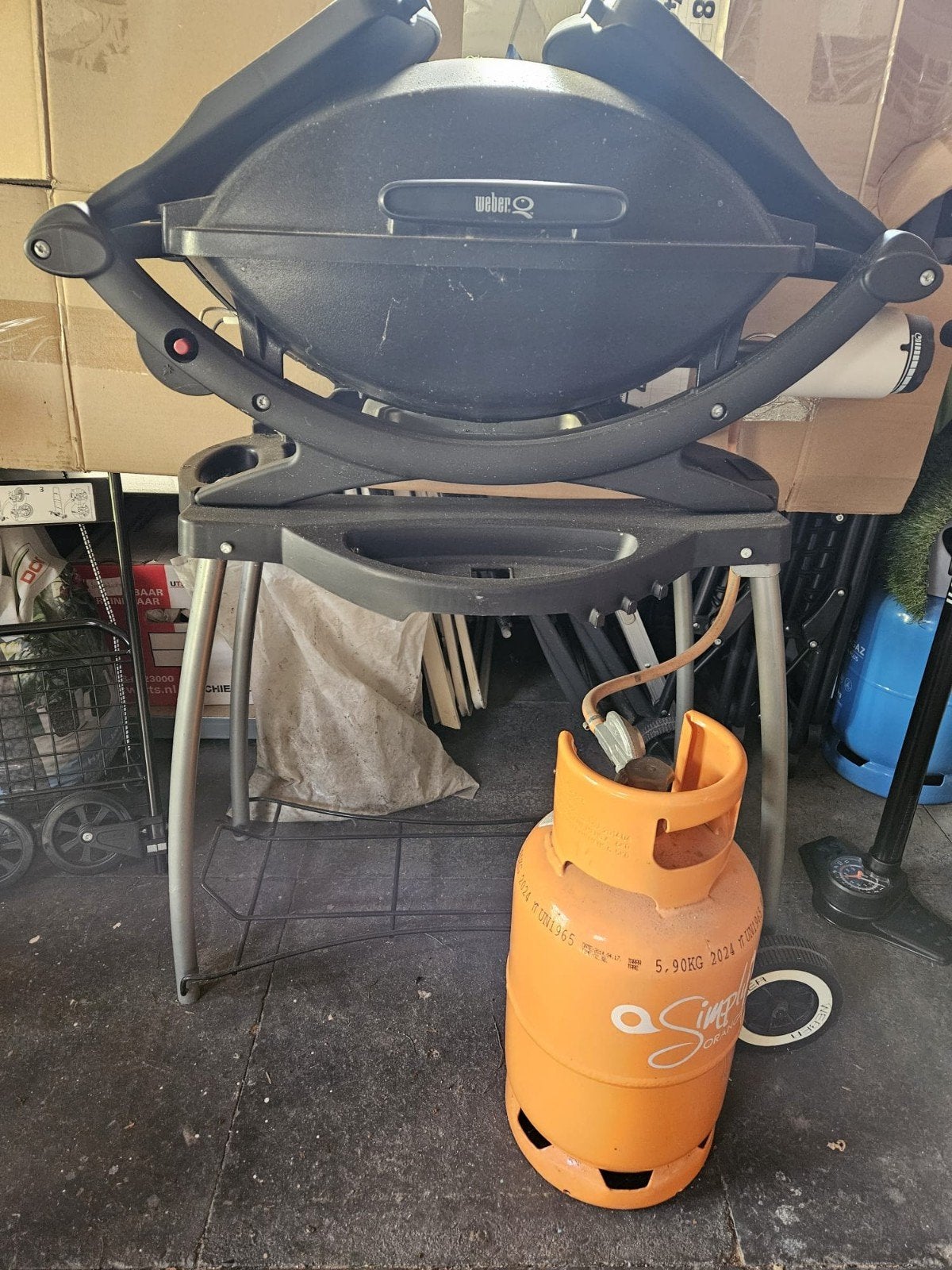 Weber Q Gasbarbecue met Onderstel - Licht Gebruikt, Tuin en Terras, Ophalen, Gebruikt, Weber