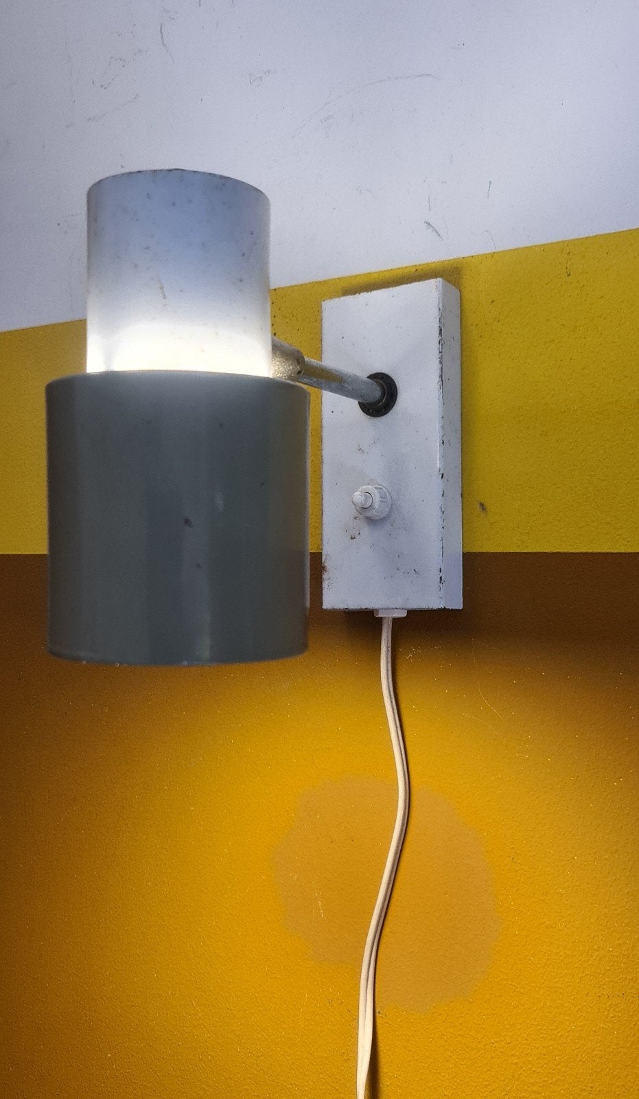 Vintage, design spot. Jaren 60 wandlamp, Huis en Inrichting, Lampen | Wandlampen, Ophalen of Verzenden, Metaal