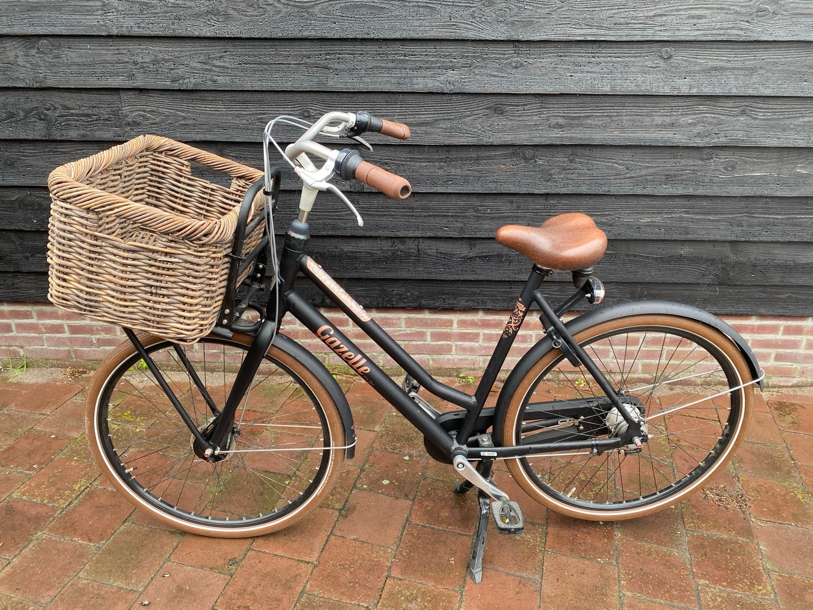 Gazelle damesfiets met mand, z.g.a.n., Fietsen en Brommers, Fietsen | Dames | Damesfietsen, Ophalen, Terugtraprem, 53 tot 56 cm
