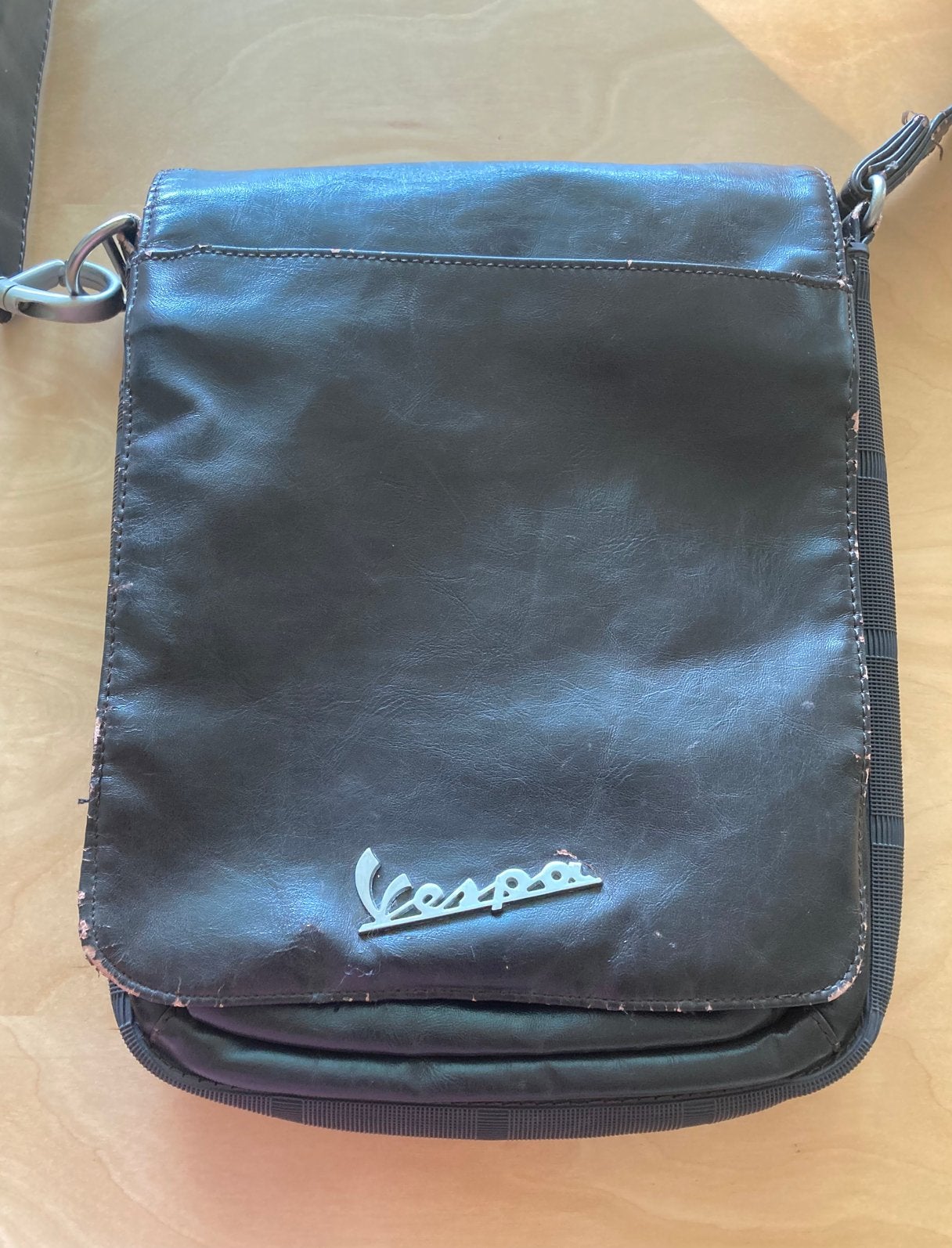 Vintage Vespa schoudertas - donkerbruin - kunstleer, Sieraden, Tassen en Uiterlijk, Tassen | Schoudertassen, Overige merken, Gebruikt