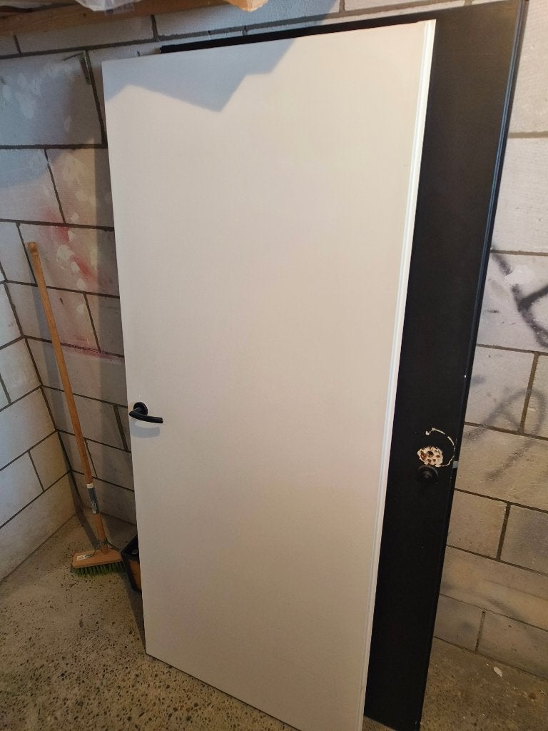 Witte binnendeur (opdek), Ophalen, Gebruikt