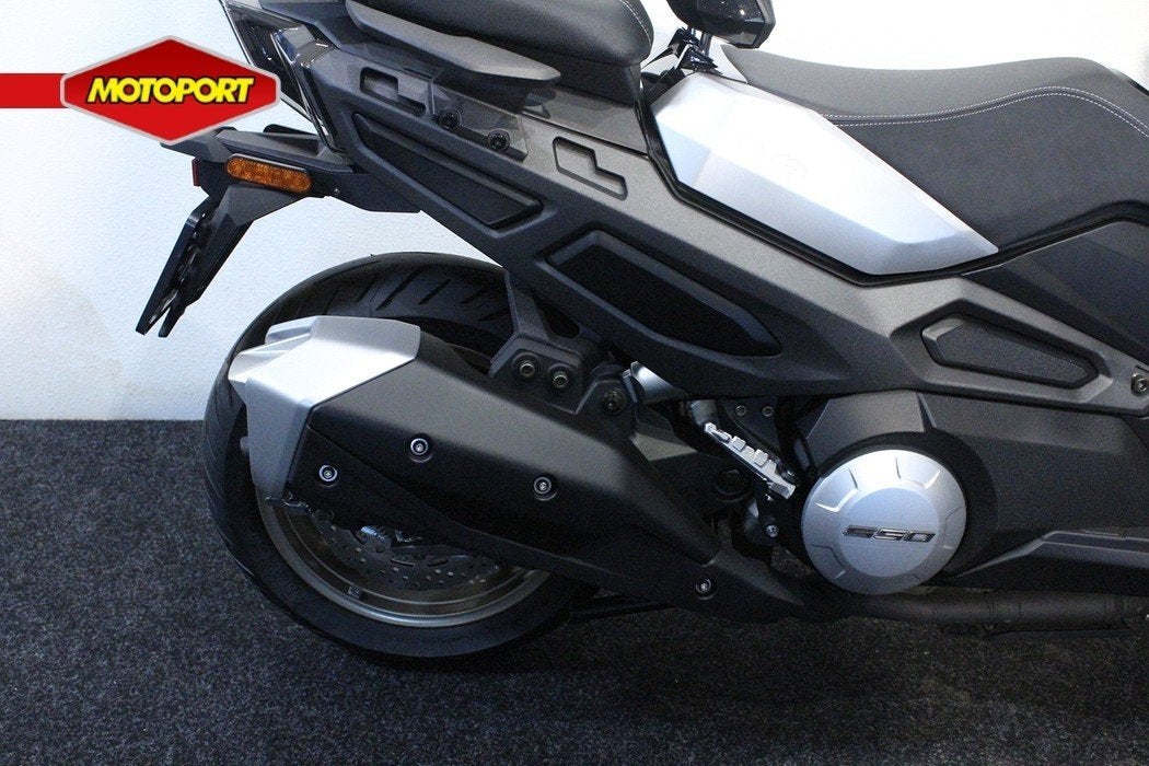 Kymco CV3 550, Scooter, Kymco, Bedrijf