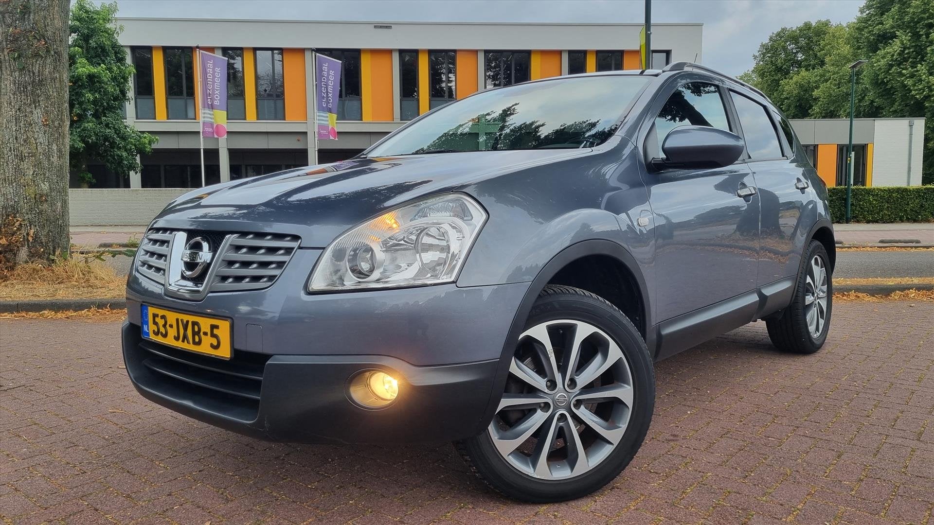 NISSAN Qashqai 1.6i Connect Edition Panodak/ Camera, 1272 kg, Gebruikt, Zwart, 4 cilinders