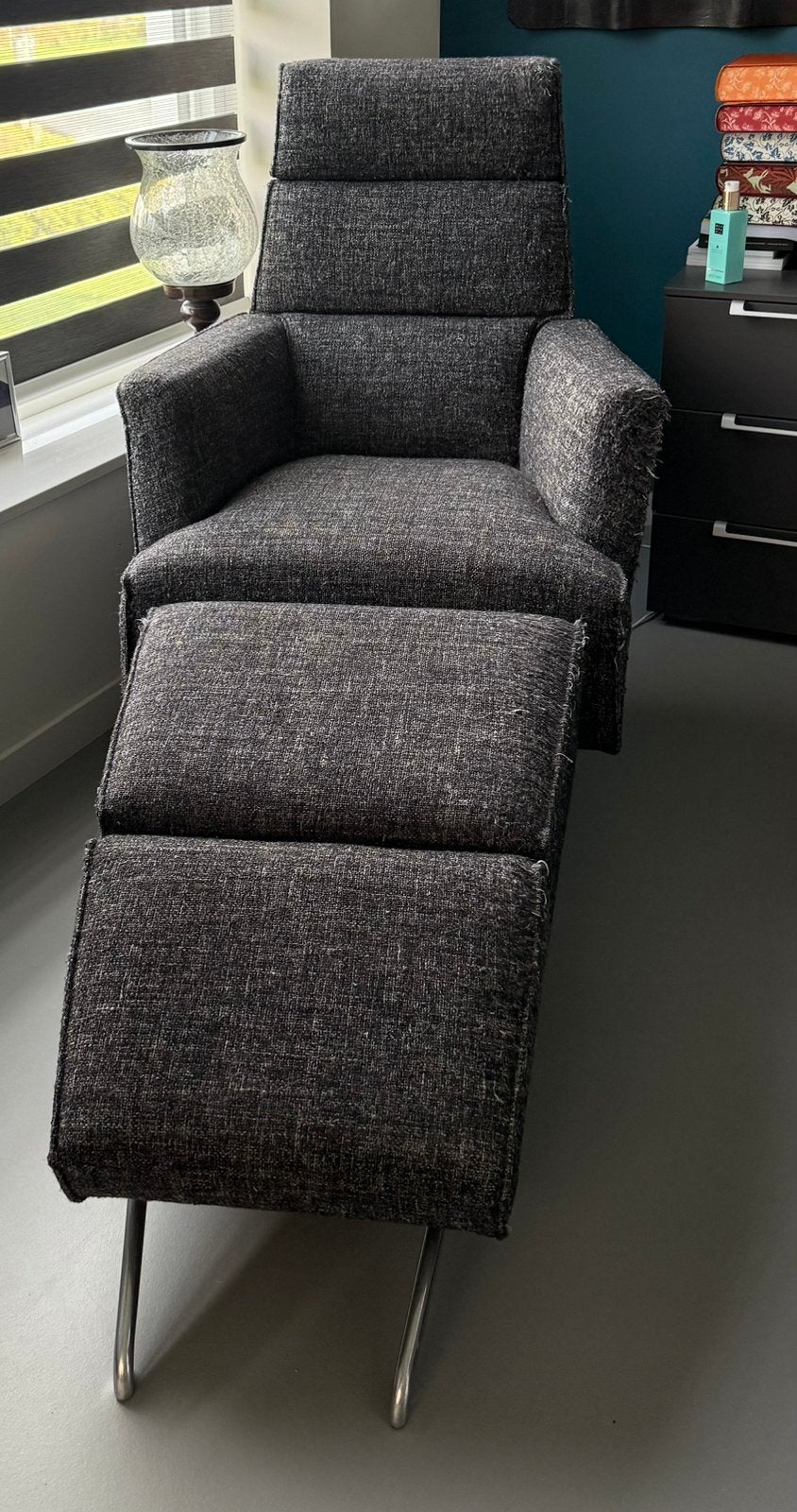 Roderick Vos Solo fauteuil met voetensteun, Ophalen, Gebruikt, 75 tot 100 cm, Industrieel - modern - tijdloos