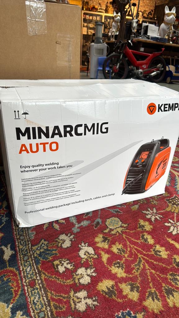 Kemppi MinarcMig 220 Auto MIG/MAG lasapparaat, Doe-het-zelf en Verbouw, Ophalen, Info@kenppi.de, Nieuw, 150 tot 250 ampère