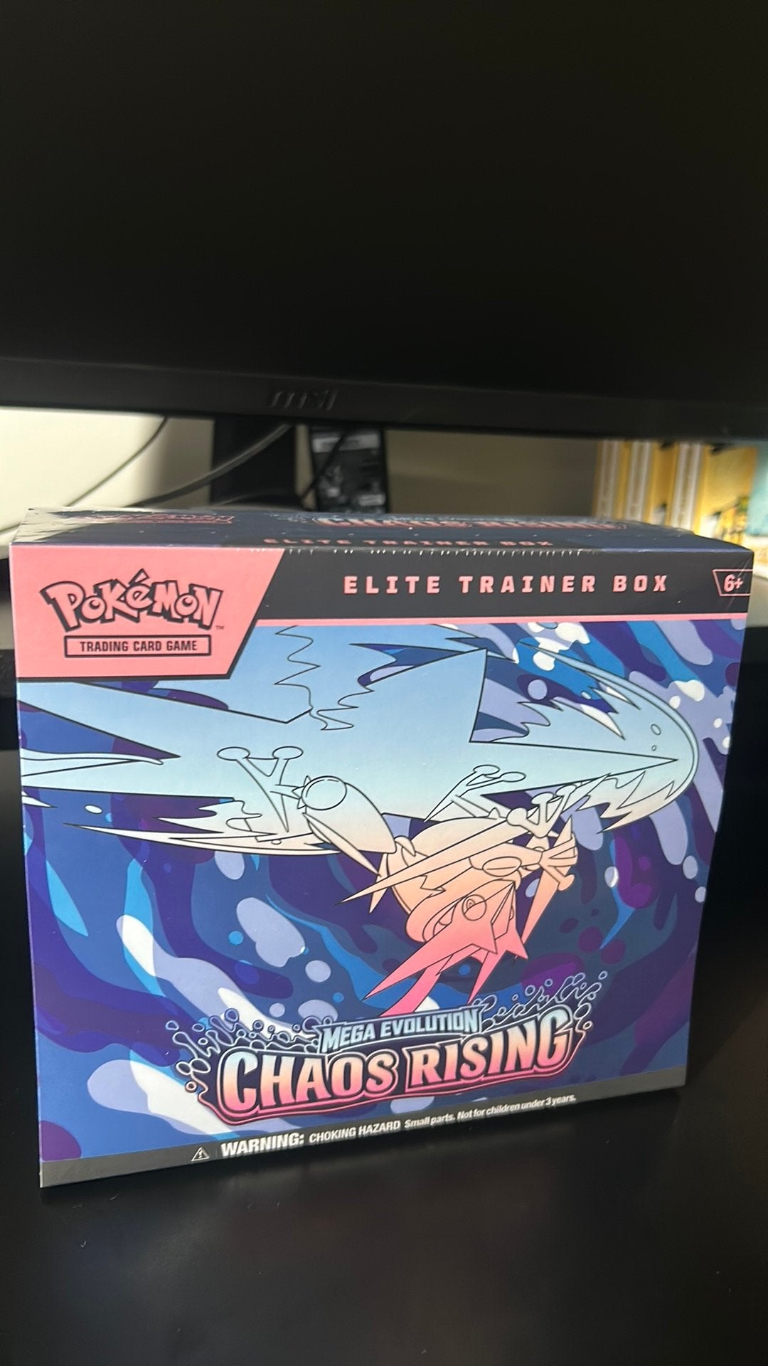 Chaos rising etb, Hobby en Vrije tijd, Verzamelkaartspellen | Pokémon, Ophalen, Nieuw