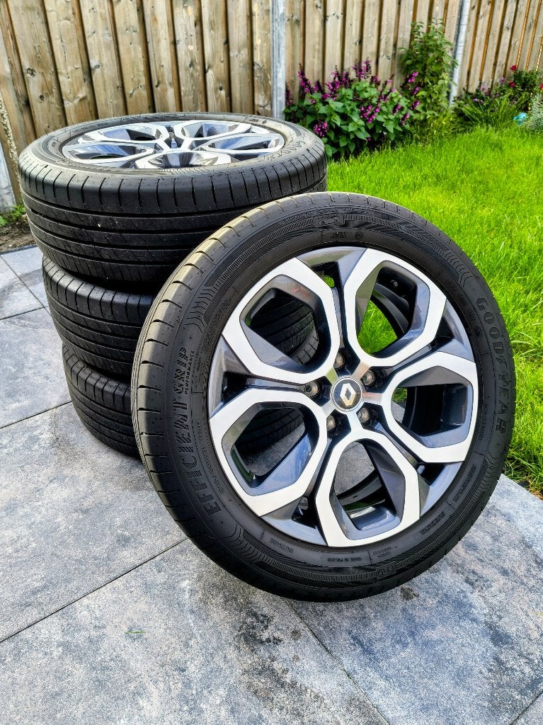 Renault Captur II originele 18" velgen + banden | NIEUWSTAAT, Auto-onderdelen, Ophalen, 18 inch, 215 mm, Banden en Velgen