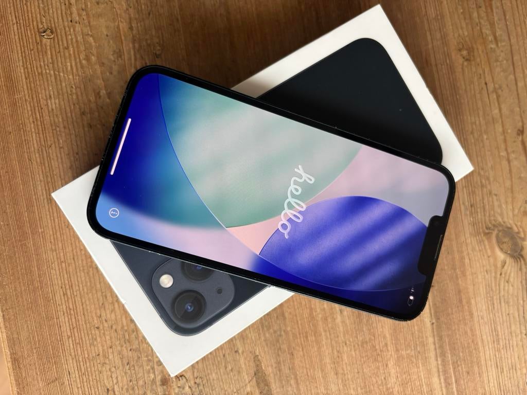 Iphone 13 met doos in nette staat, Telecommunicatie, Mobiele telefoons | Apple iPhone, Ophalen, Zwart, IPhone 13, Zo goed als nieuw