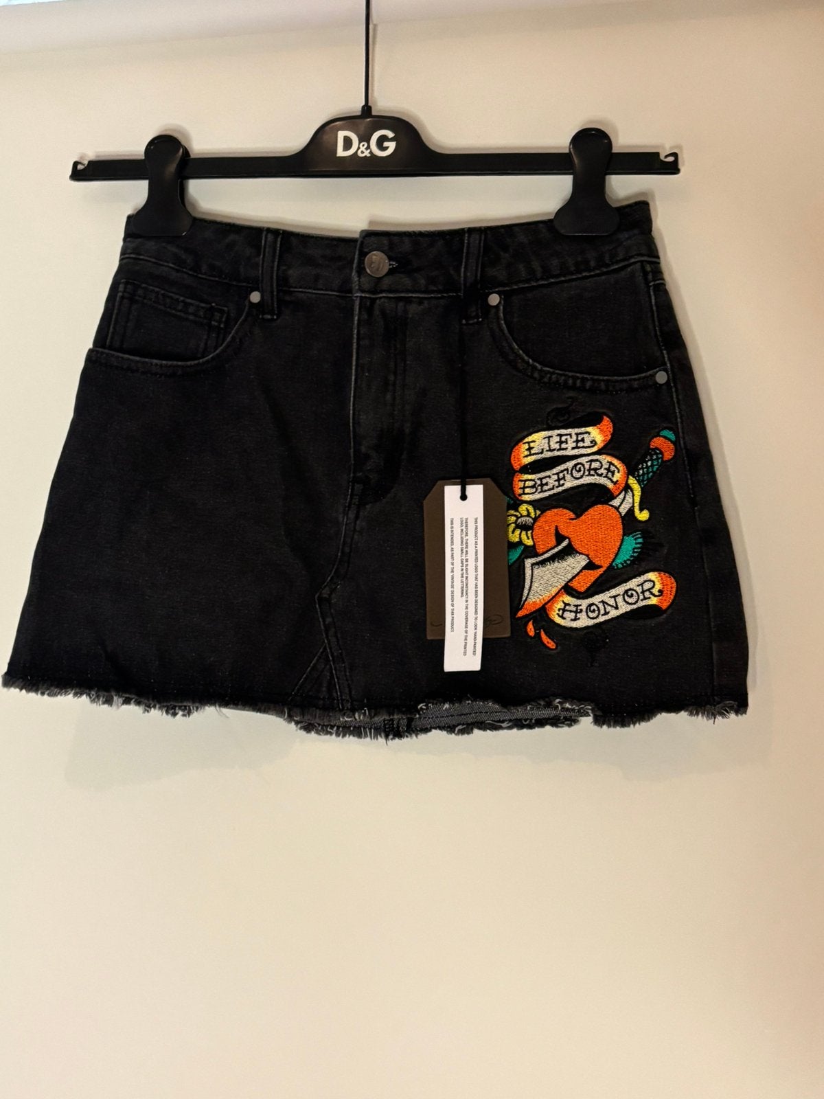 Ed hardy jeans rokje met leuke achterkant maat L  nieuw, Maat 38/40 (M), ., Zwart, Nieuw