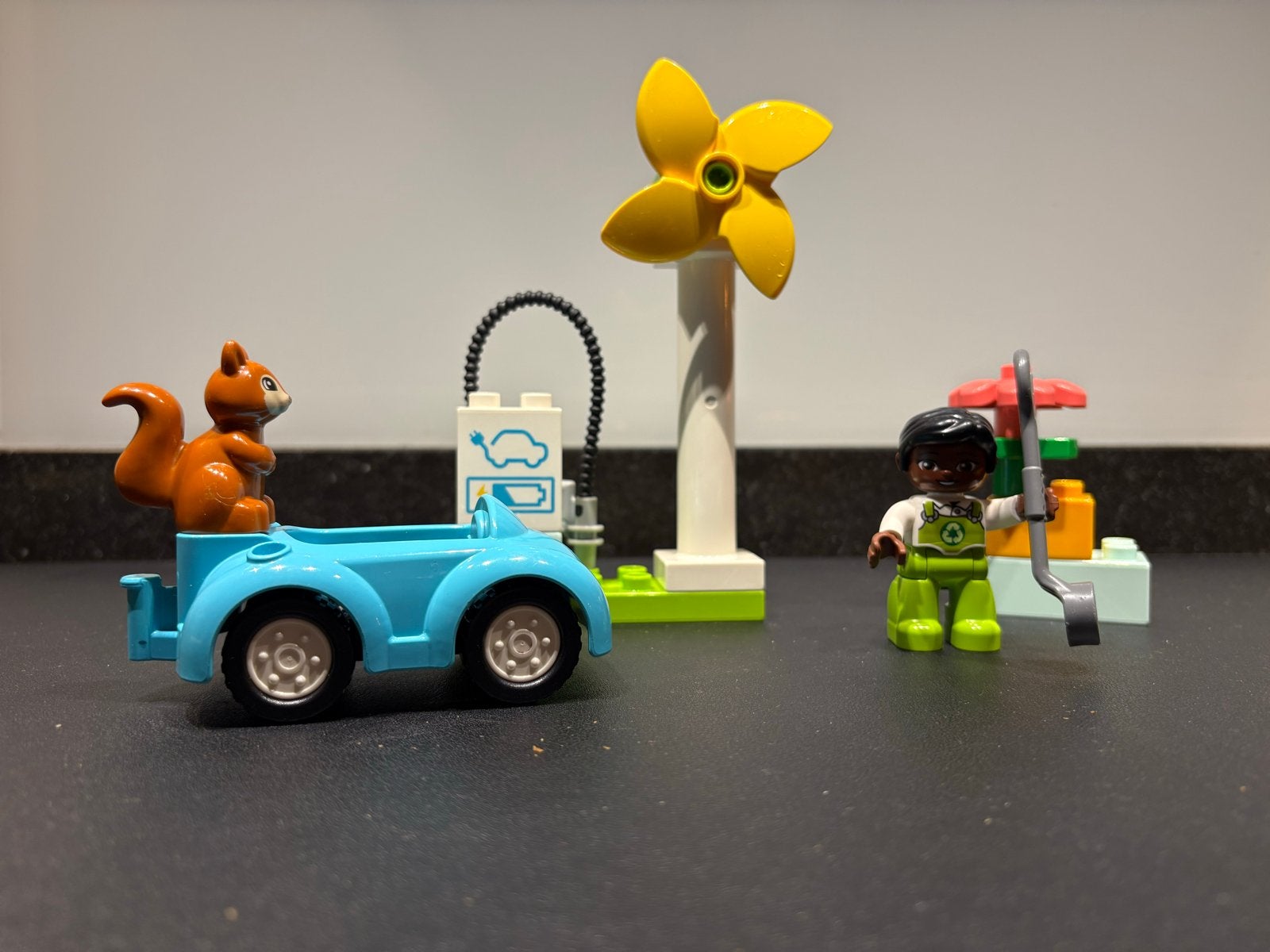 Lego Duplo Windmolen en Elektrische Auto met Eekhoorn, Ophalen of Verzenden, Gebruikt, Overige merken