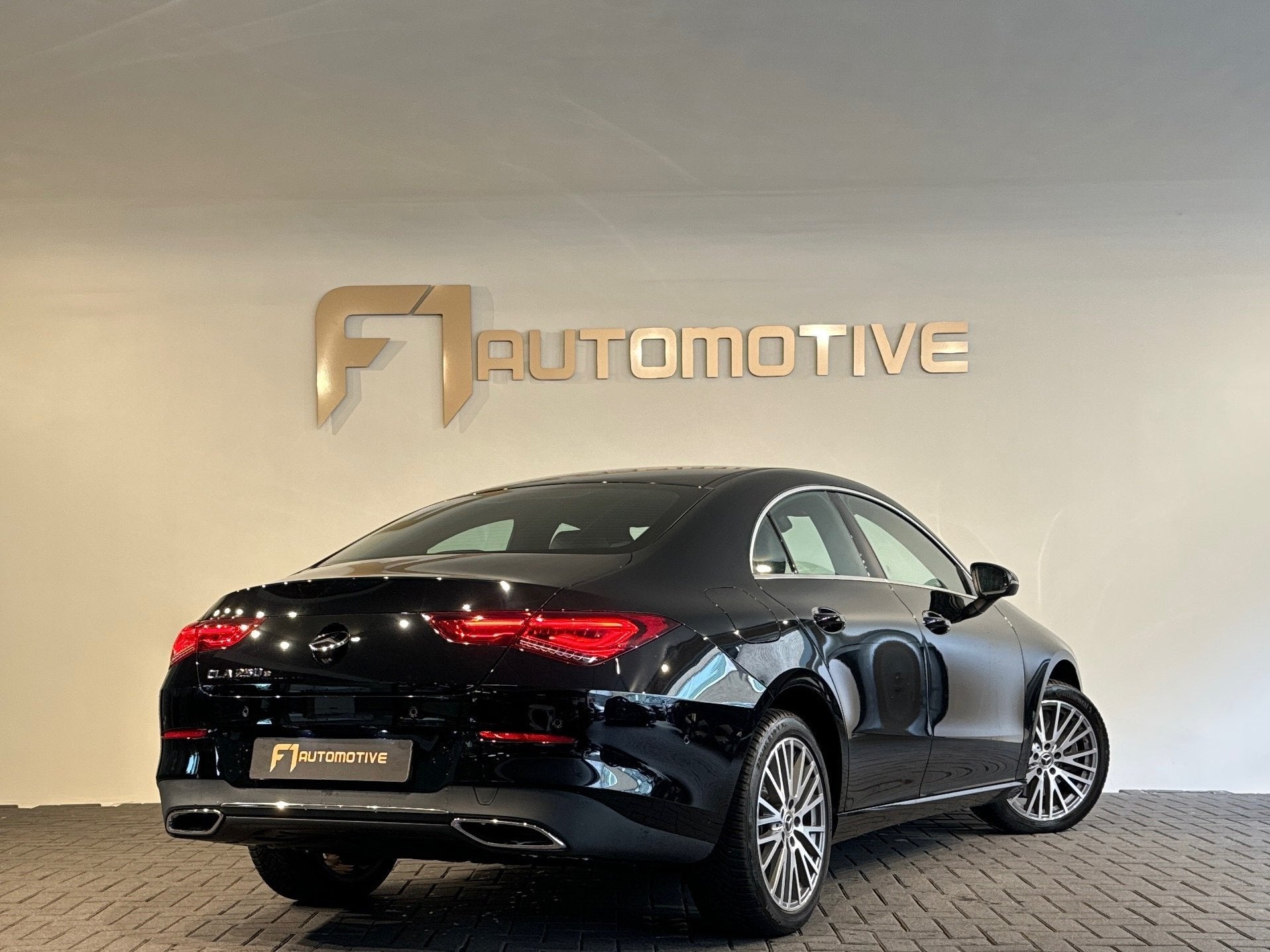 Mercedes-Benz CLA-klasse 250 e Advantage Sfeer|CarPlay|Camer, Auto's, CLA, Gebruikt, 4 cilinders, 15 kWh