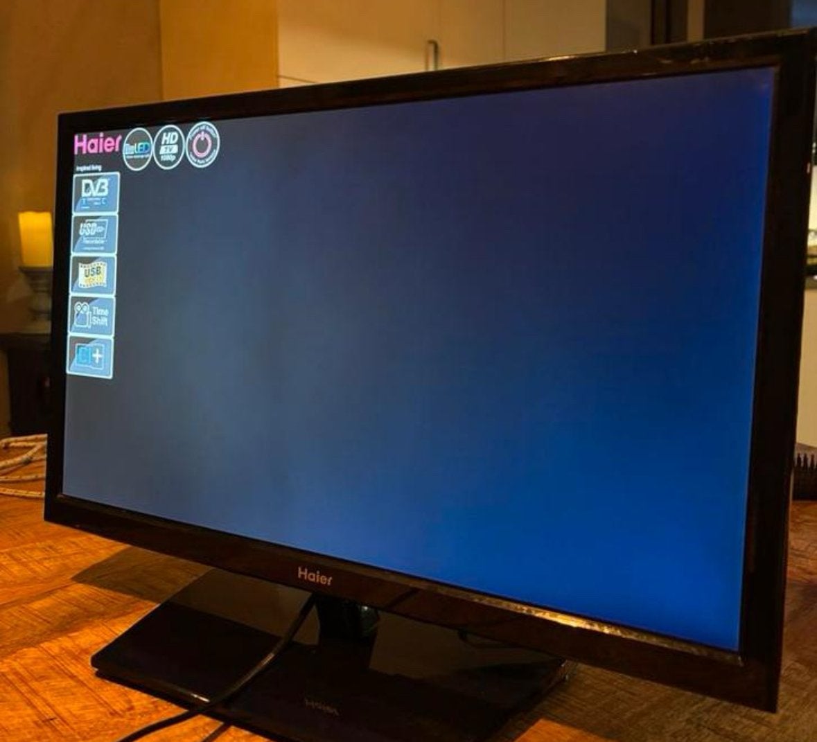 Haier LED TV 24 inch HD Ready, LED, 50 Hz, HD Ready (720p), Zo goed als nieuw