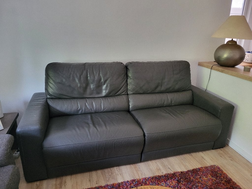 Leren bank, Huis en Inrichting, Banken | Bankstellen, Gebruikt, Rechte bank, Tweepersoons, 200 tot 250 cm, 75 tot 100 cm, Leer