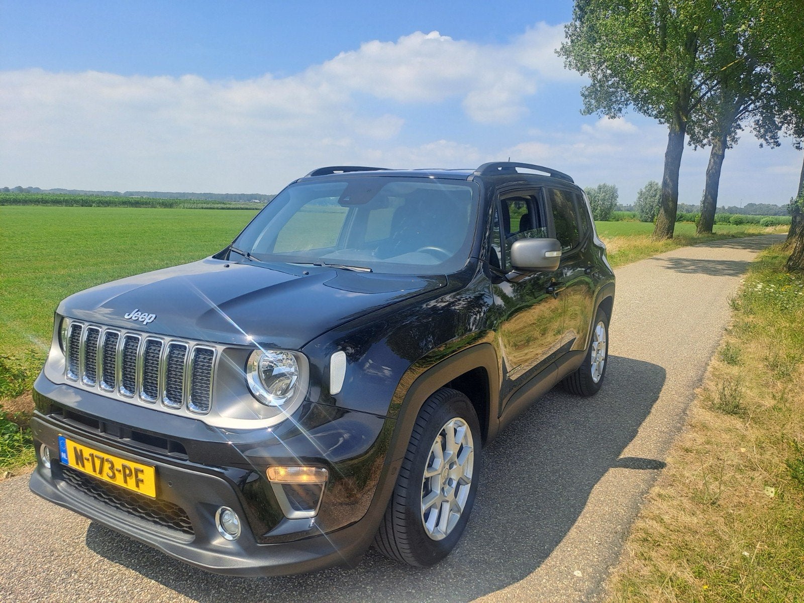 Jeep Renegade 1.3T 150pk Ddct 2021 Zwart, Dealer onderhouden, 4 cilinders, Zwart, Origineel Nederlands
