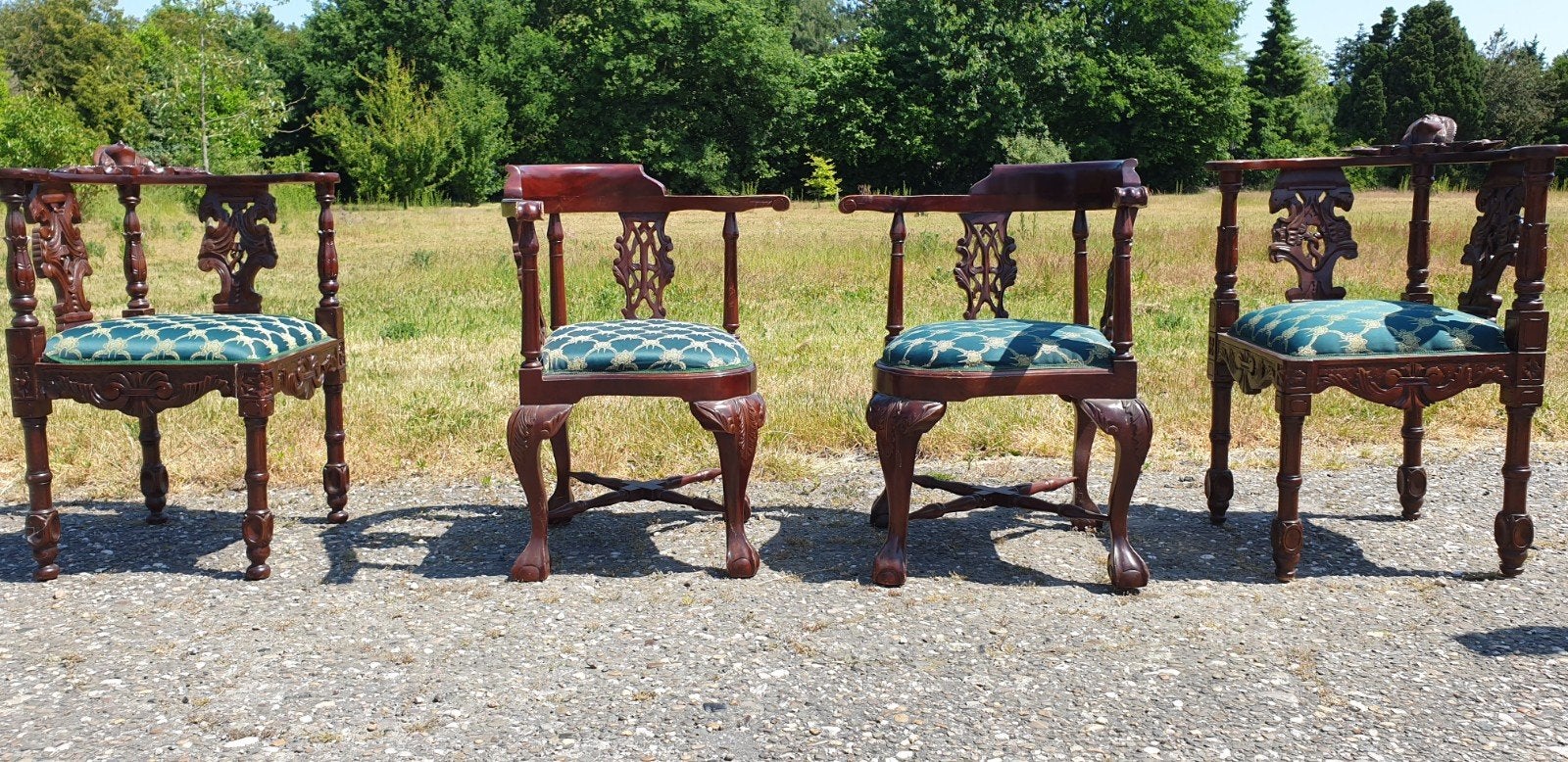 Set van 4 Eetkamer Armstoelen met Rijkelijk Houtsnijw, Ophalen