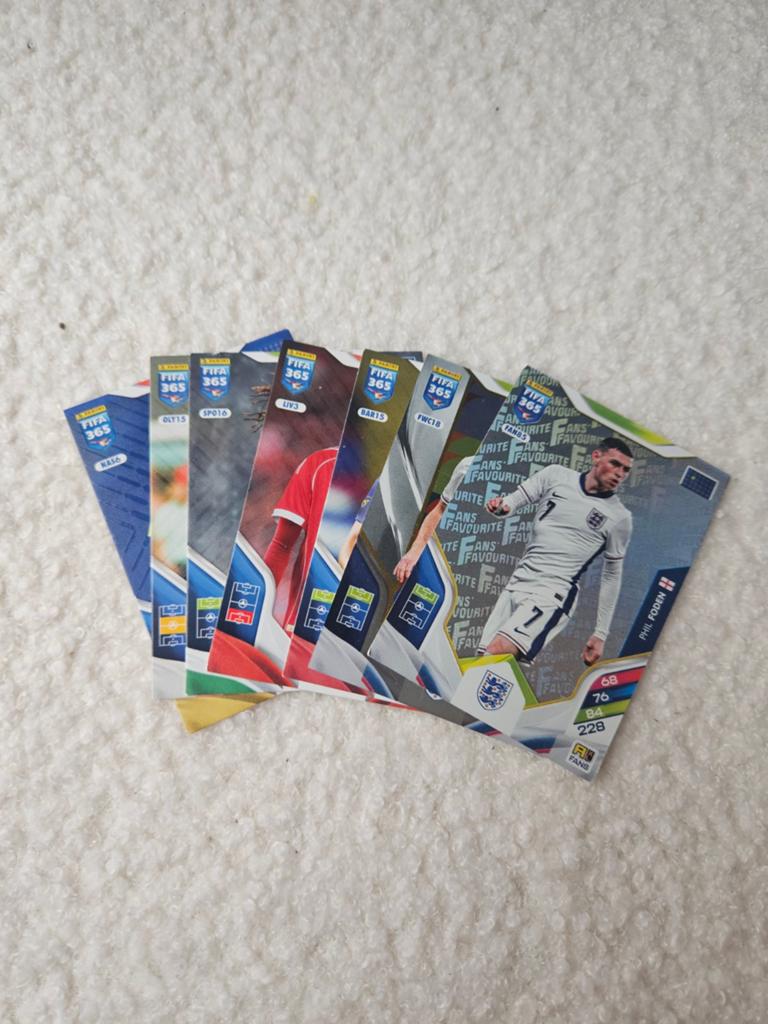 7 Panini FIFA 365 Voetbalkaarten - Adrenalyn XL, Ophalen of Verzenden, Zo goed als nieuw, Overige sporten, Spelerskaart