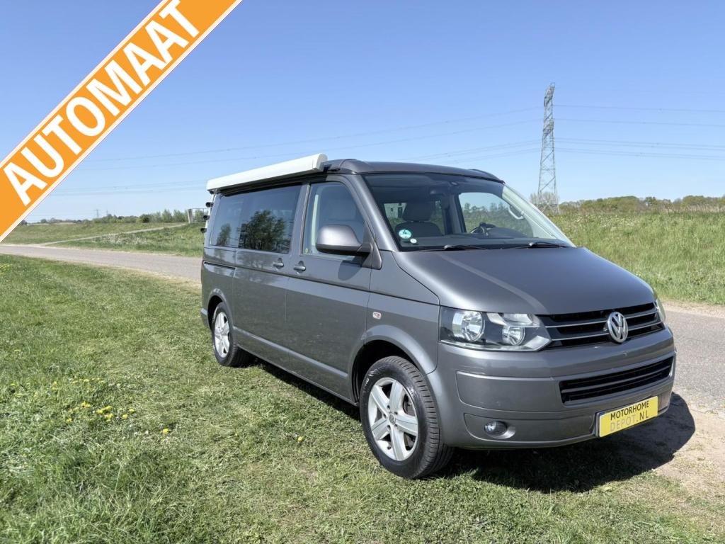 Volkswagen California | 2012 | Automaat | Luifel | Trekhaak, Caravans en Kamperen, Campers, Buscamper of Camperbus, Koelkast, Luifel