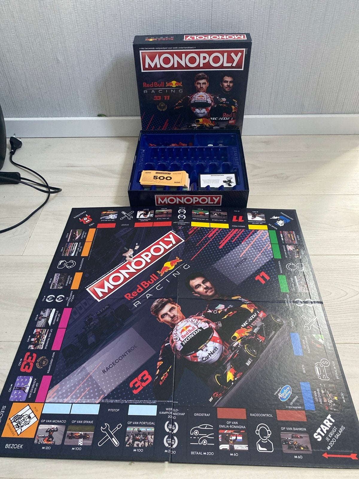 Monopoly Red Bull Racing Formule 1 Editie, Drie of vier spelers, Ophalen, Zo goed als nieuw